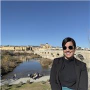 Maestra de educación primaria con mención en lengua extranjera y C2 de inglés. Puedo dar clases a todas las edades. Más de 10 años de experiencia dando clases y con resultados demostrables